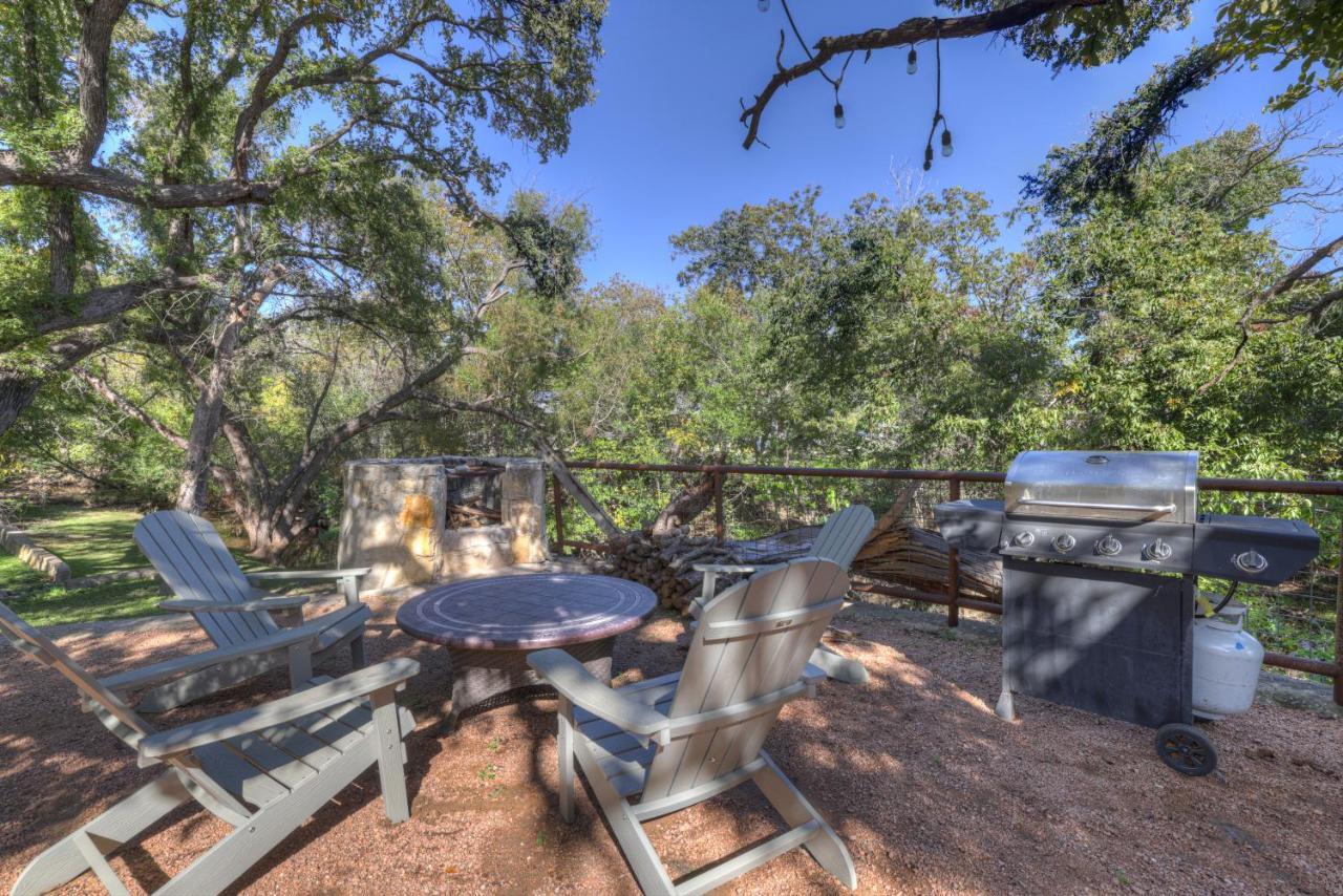 406 Lodge-A: Hot-Tub & 2 Blks To Main St Fredericksburg Exterior foto